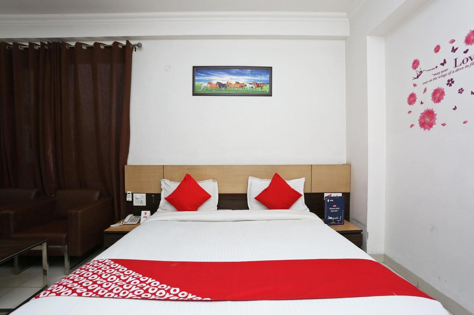 Cyber Inn Gurgaon Exterior foto